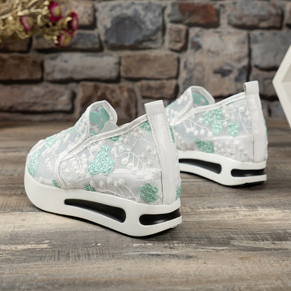 Blomsterbroderte Sneakers for Kvinner: Stilig Mesh-design